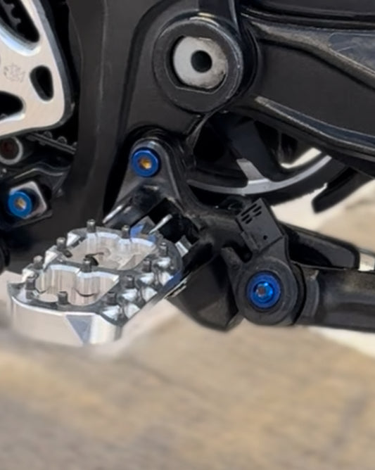 Peg Bracket Titanium bolts(All moto)